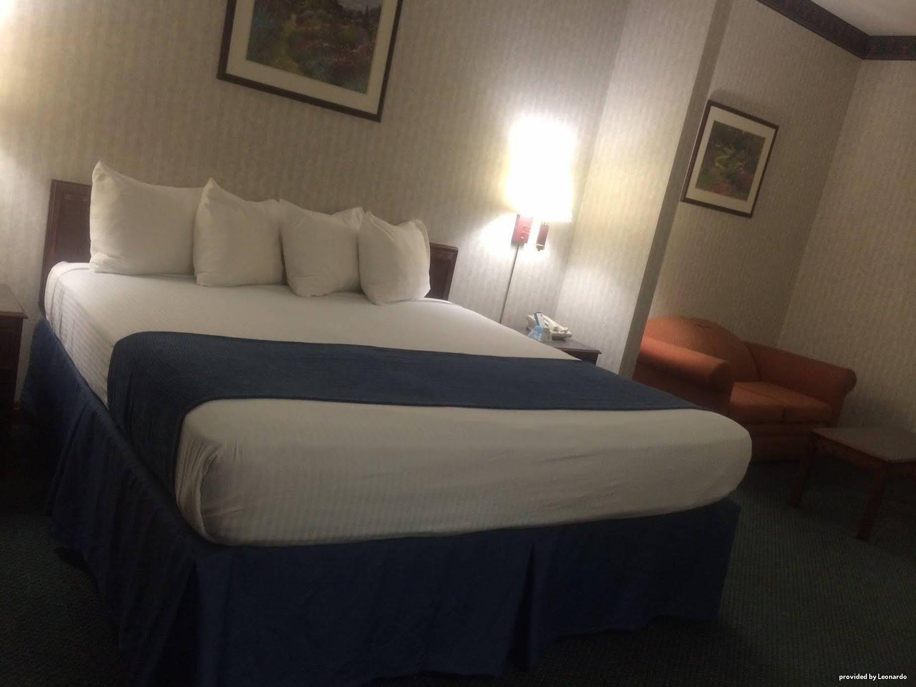 Best Western Elkhart Inn & Suites Екстер'єр фото
