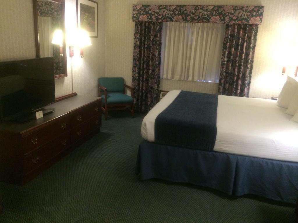 Best Western Elkhart Inn & Suites Екстер'єр фото
