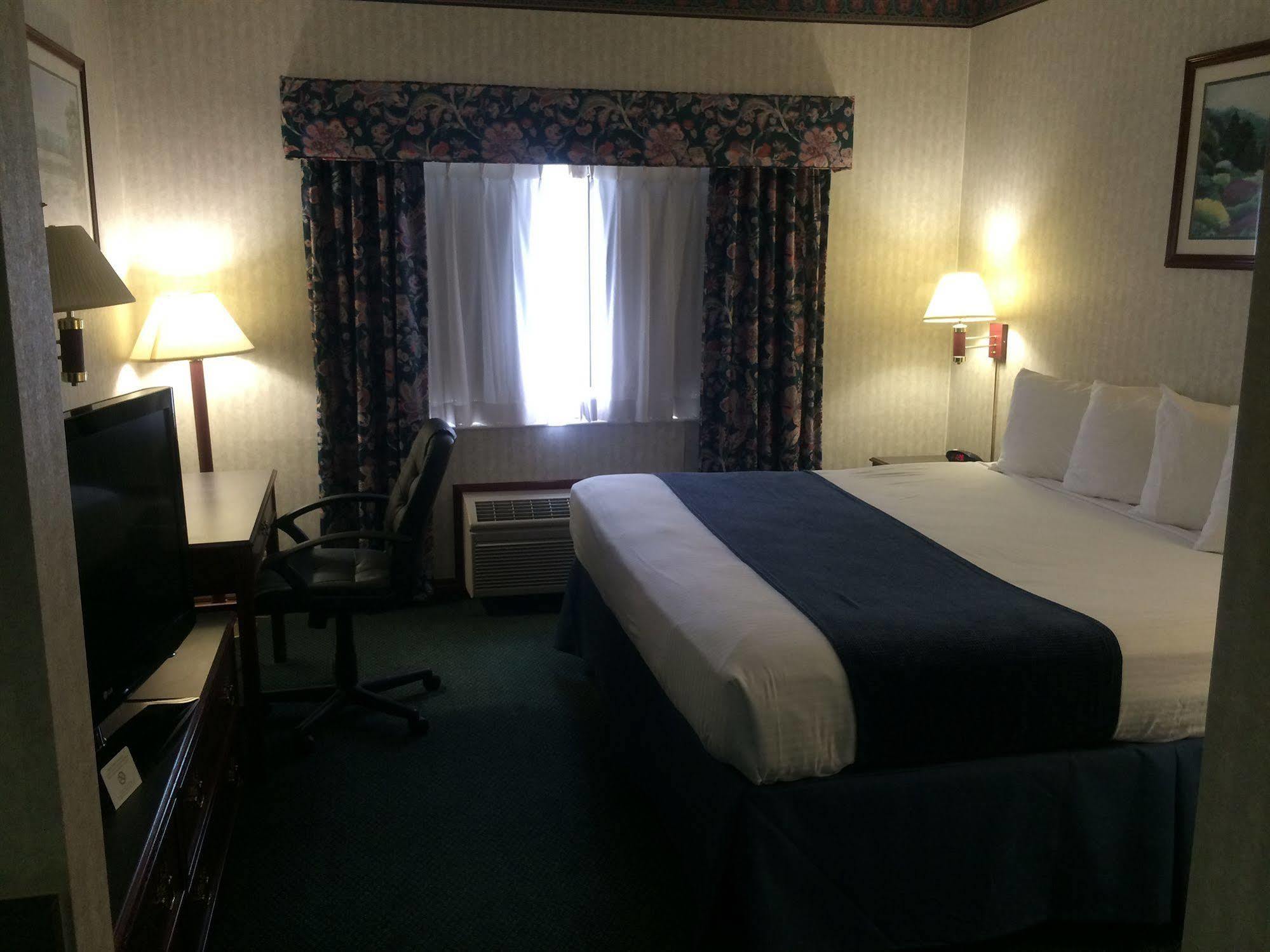 Best Western Elkhart Inn & Suites Екстер'єр фото
