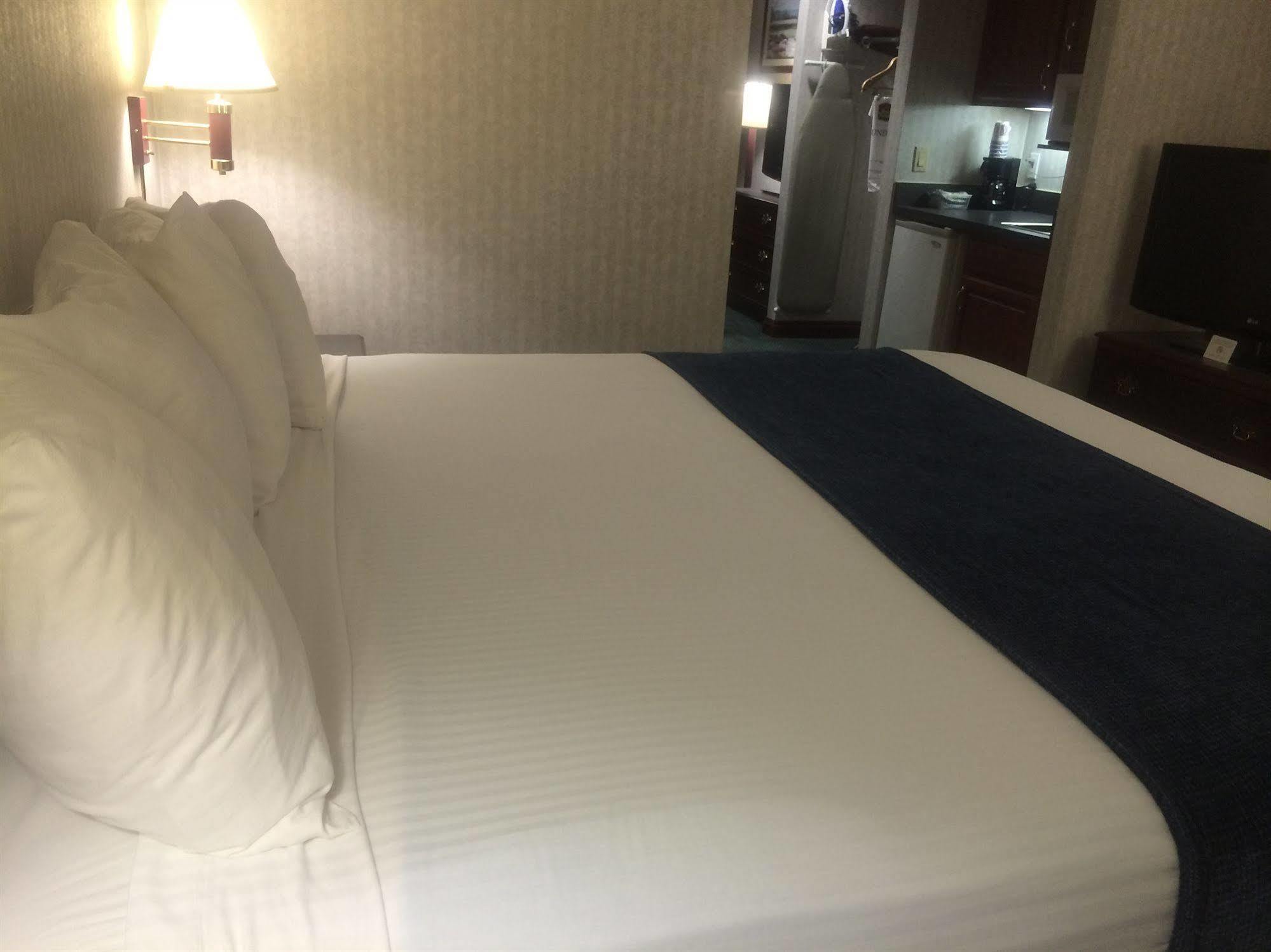 Best Western Elkhart Inn & Suites Екстер'єр фото
