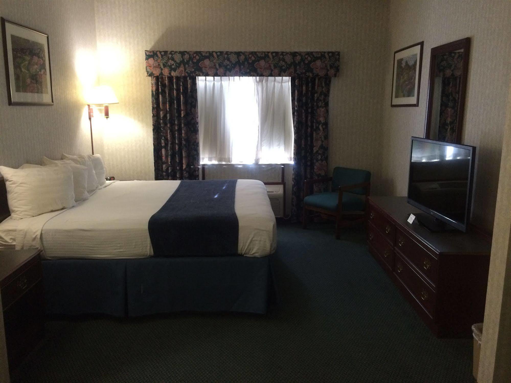 Best Western Elkhart Inn & Suites Екстер'єр фото